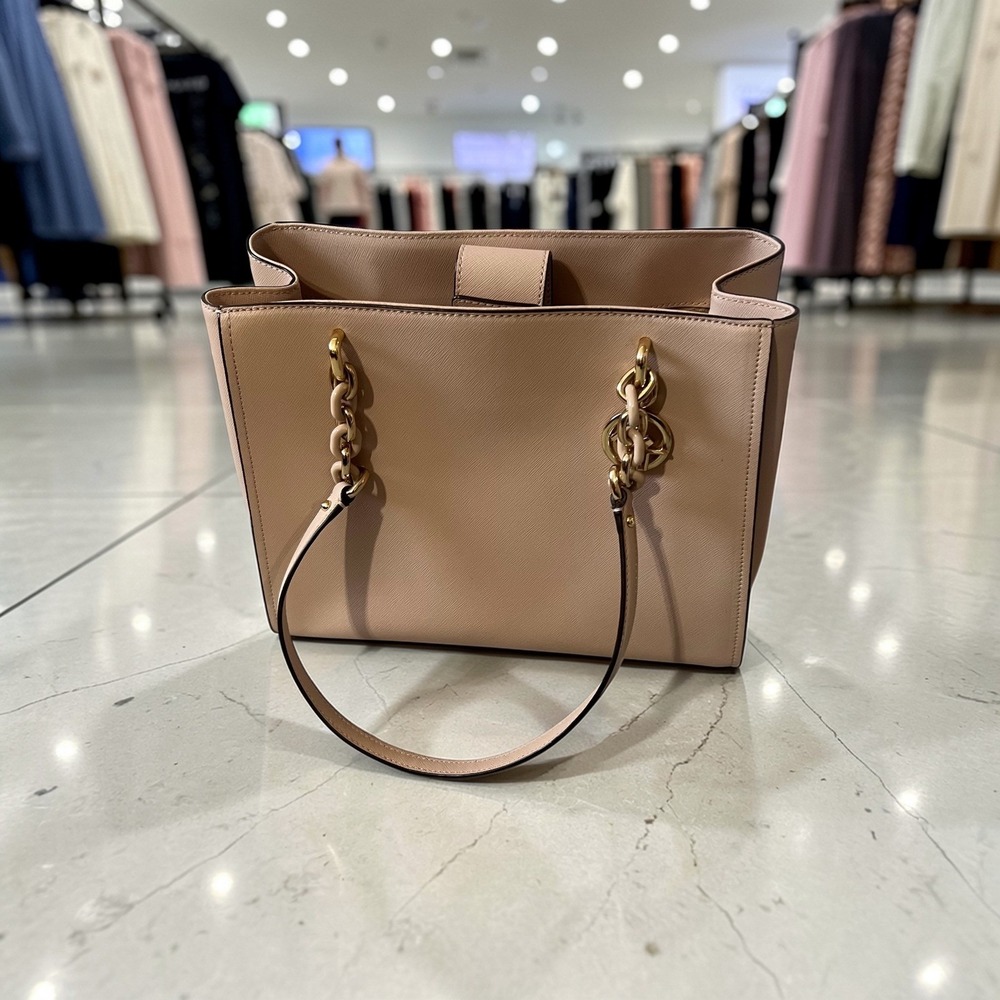 Michael Kors Cynthia Tote Women Large Pink Excellent Saffiano Leather Gold Chain - Picture 3 of 10